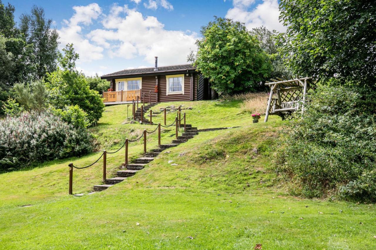 Lodge Faweather Grange *